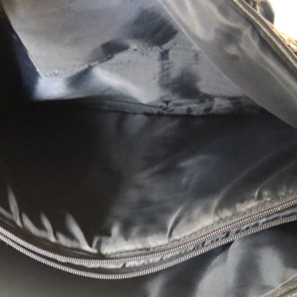 TOMMY HILFIGER black and taupe colored monogram large laptop tote bag. - Picture 11 of 13